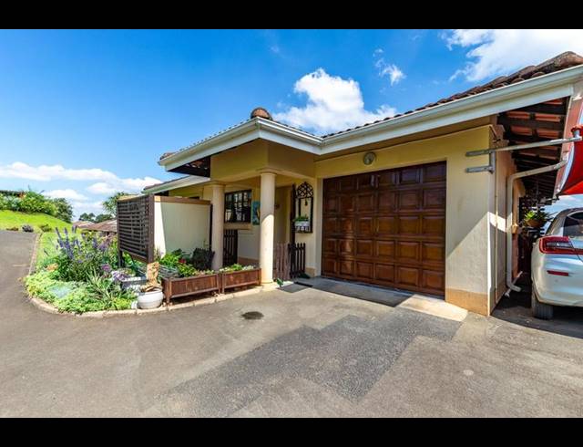 2 BEDROOM TOWNHOUSE FOR SALE IN EAGLE RIDGE ESTATE